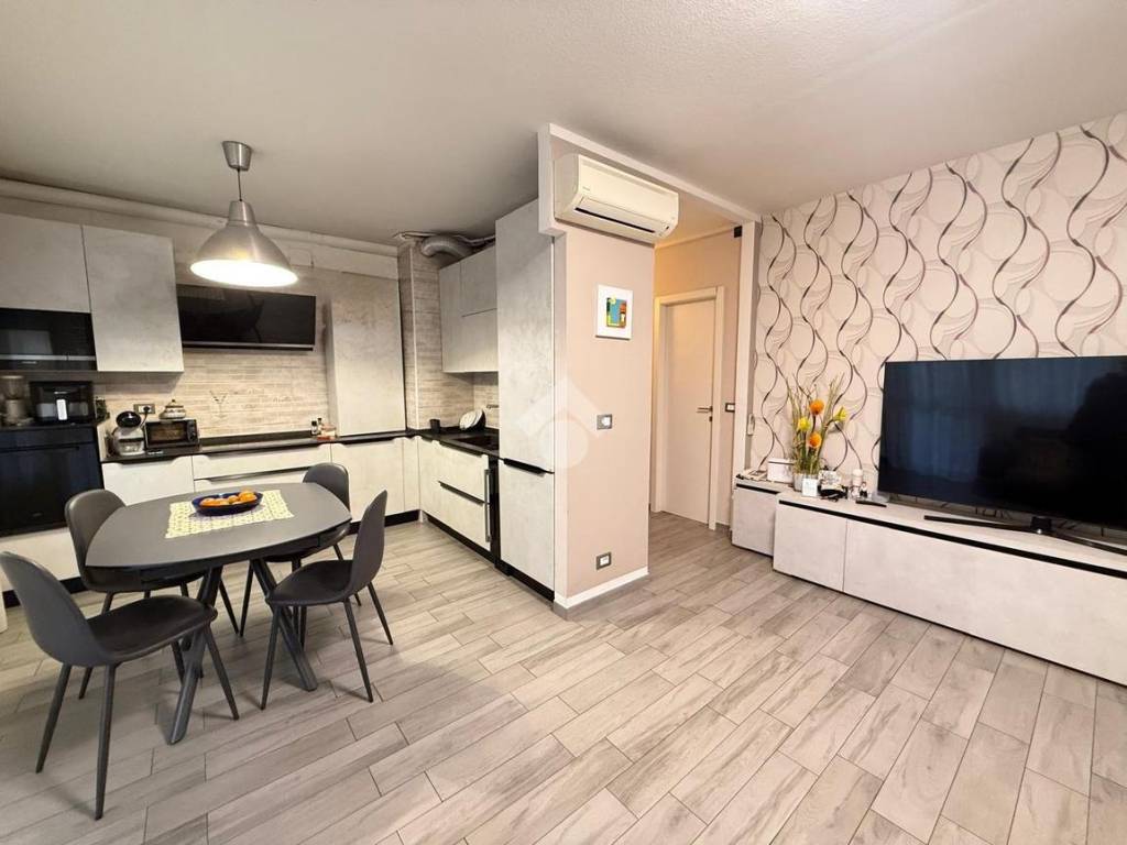 Appartamento a Collegno in Viale Partigiani, 15 - Foto 5