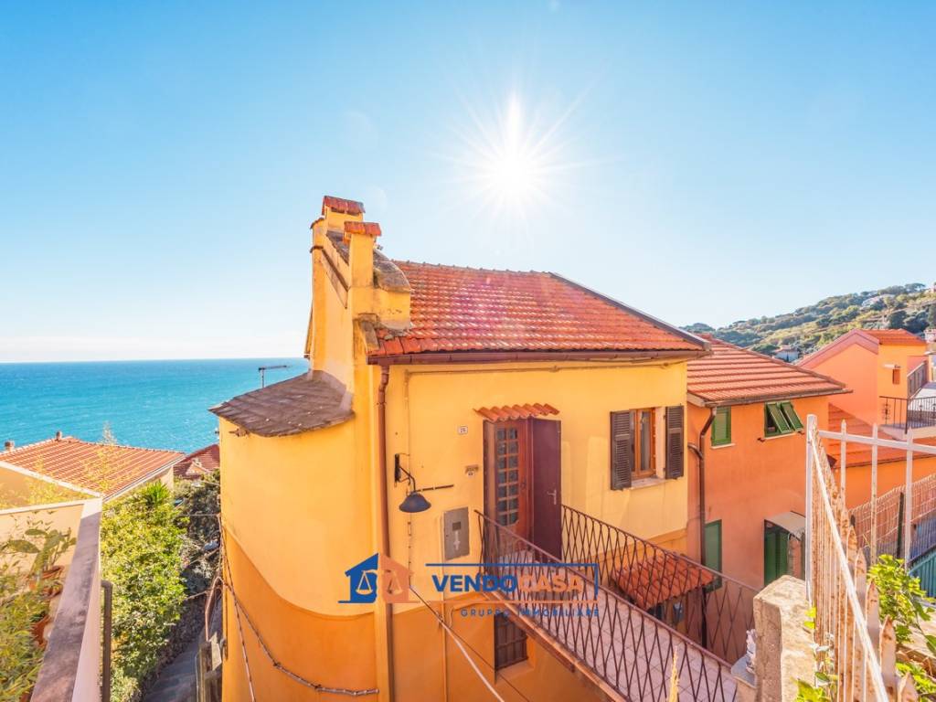Appartamento a Bergeggi in Via Ademaro De Mari, 10 - Foto 5