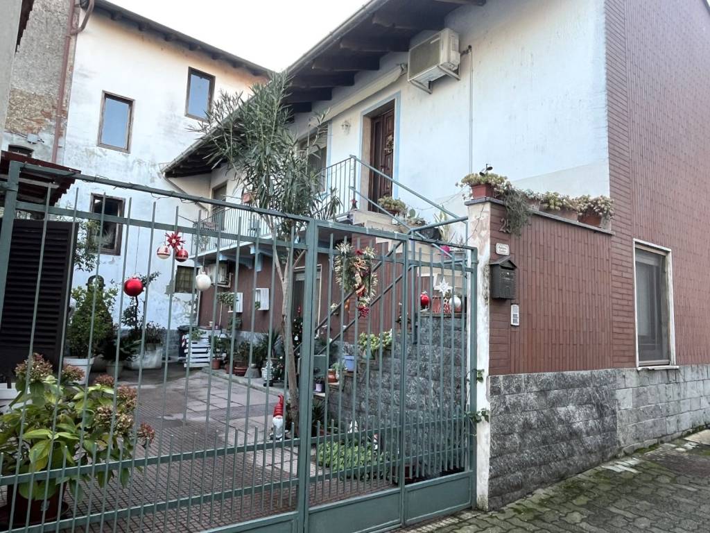 Casa indipendente a Novara in Via Agogna - Foto 3