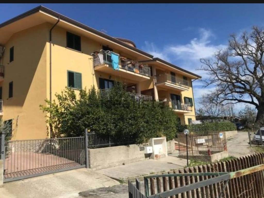 Appartamento a Mendicino in via anna magnani - Foto 2