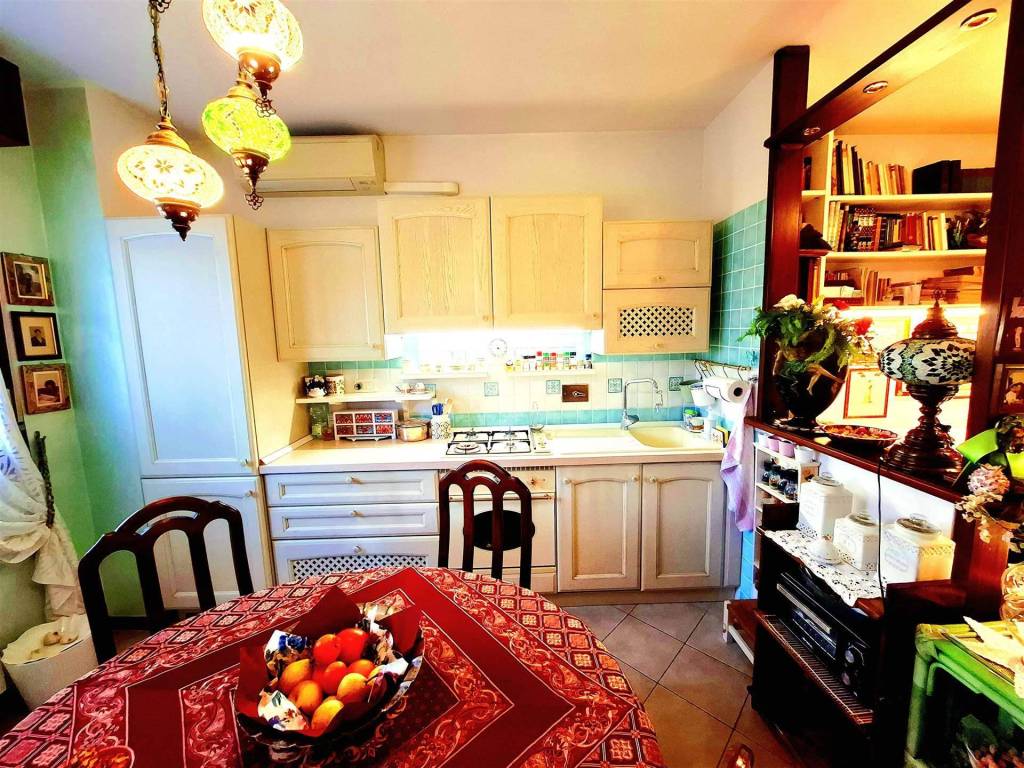 Appartamento a Prato in Via Niccolò Tommaseo, 16 - Foto 2