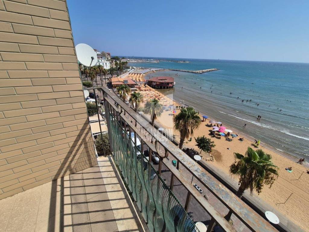 Appartamento a Crotone in viale gramsci - Foto 3