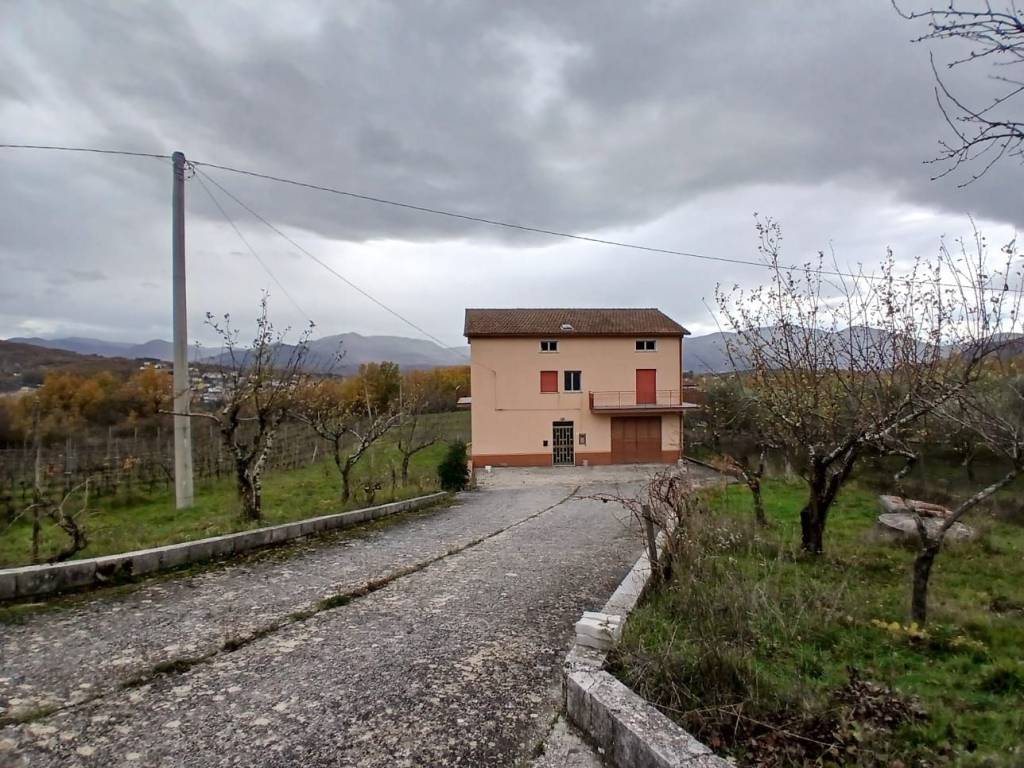 Casa indipendente a Satriano di lucania in Strada Provinciale Tito Atena - Foto 2