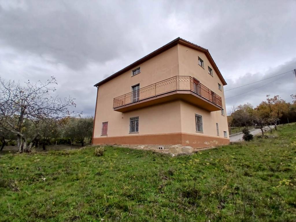 Casa indipendente a Satriano di lucania in Strada Provinciale Tito Atena - Foto 4