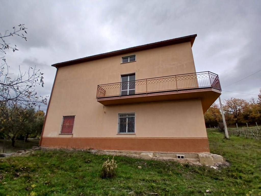 Casa indipendente a Satriano di lucania in Strada Provinciale Tito Atena - Foto 5
