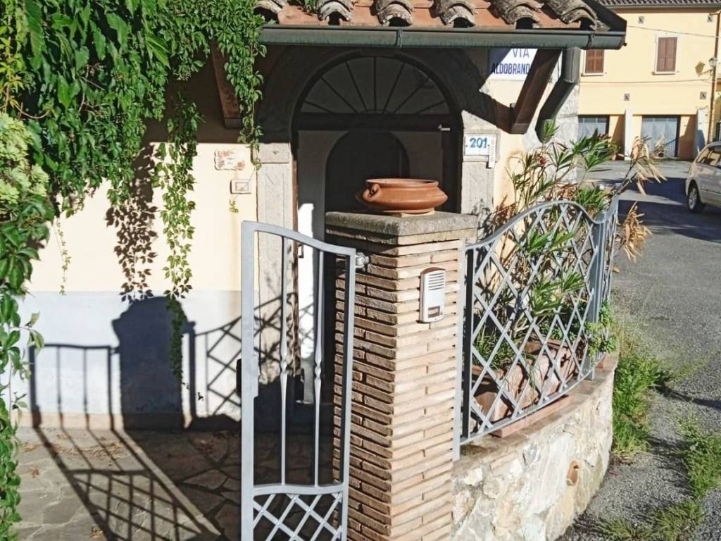 Casa indipendente a Castell'azzara in Via Aldobrandeschi - Foto 3