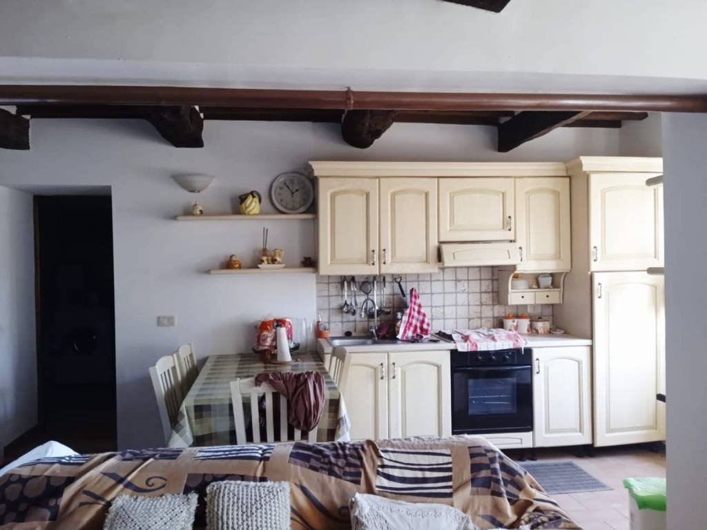 Casa indipendente a Castell'azzara in Via Aldobrandeschi - Foto 4