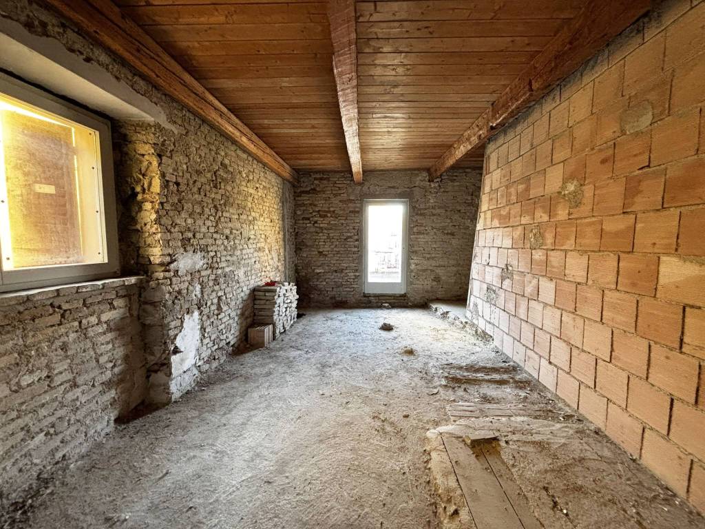 Appartamento a Trecastelli in Piazza Leopardi - Foto 3