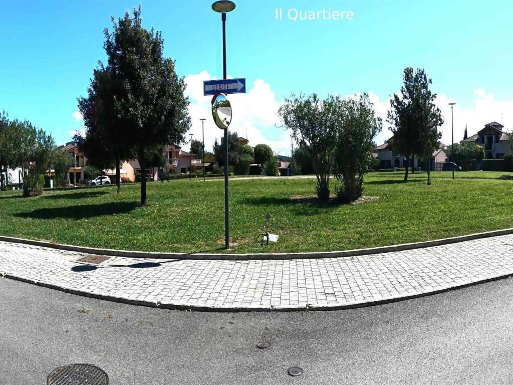 Villa a Grosseto in QUARTIERE IL BORGO ZONA COMMENDONE CENTRO COMMERCIALE MAREMA - Foto 5