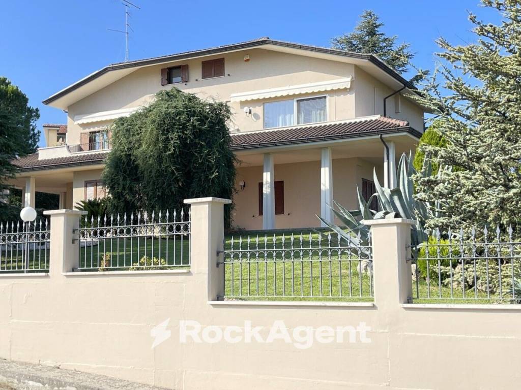 Villa a Tortoreto in VIA FONTANELLE 11 - Foto 2