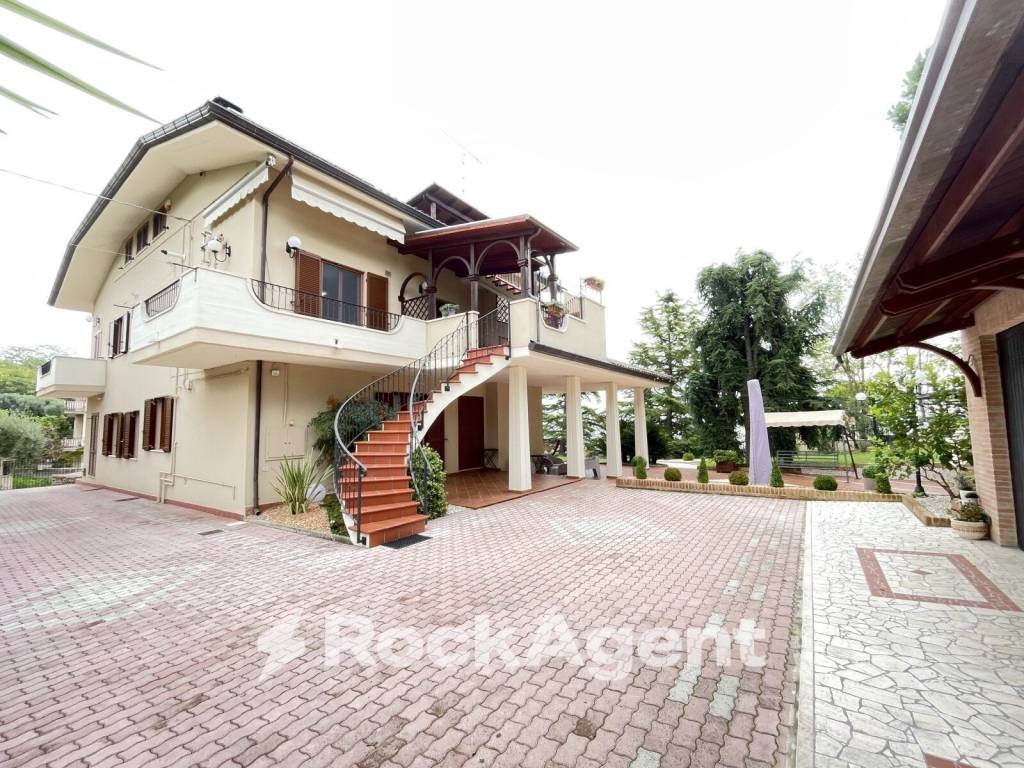 Villa a Tortoreto in VIA FONTANELLE 11 - Foto 3