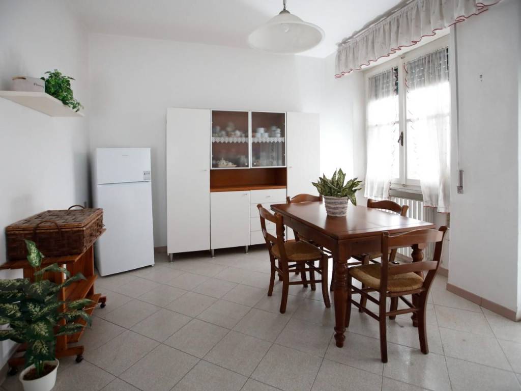 Appartamento a Collesalvetti in Via C. B. Cavour - Foto 5