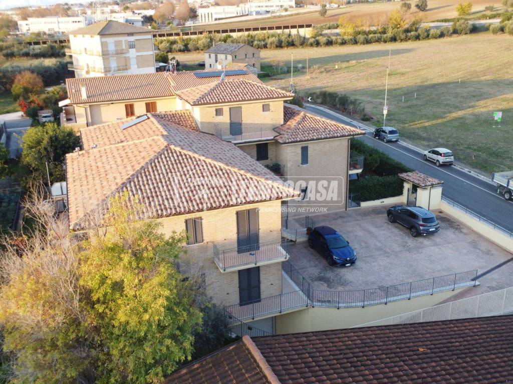 Appartamento a Porto sant'elpidio in Via Martiri Delle Foibe - Foto 2