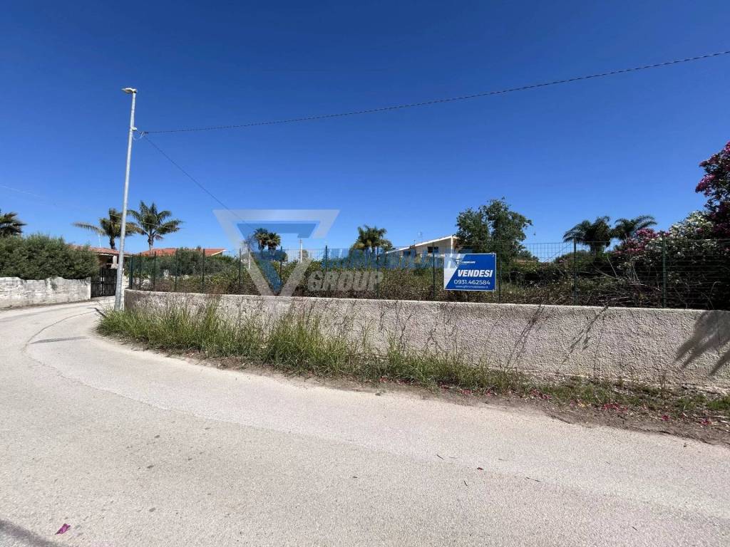 Terreno a Siracusa in Via Lago Trasimeno - Foto 2