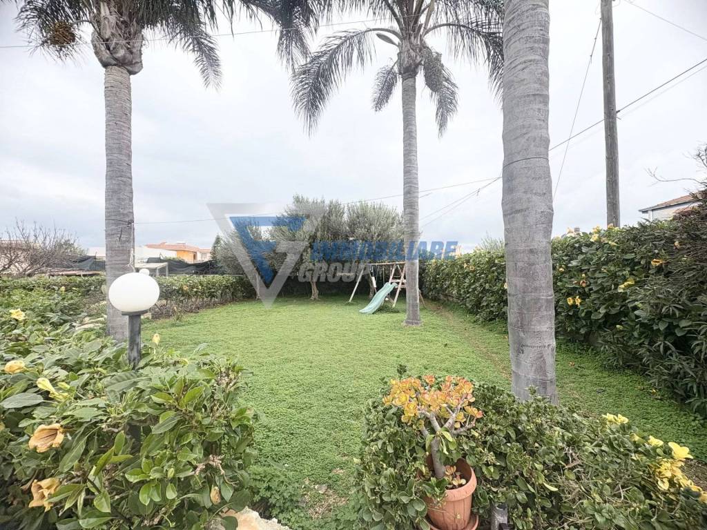 Villa a Siracusa in VIA FILICUDI - Foto 4