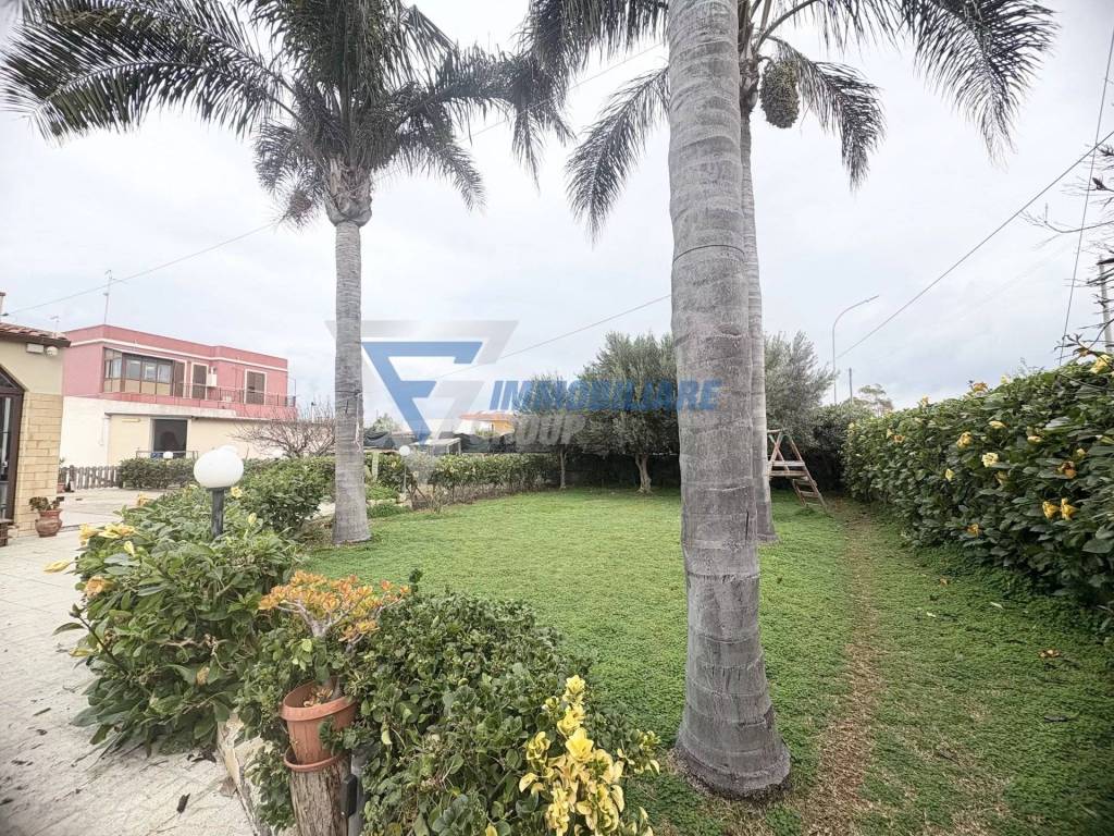 Villa a Siracusa in VIA FILICUDI - Foto 5