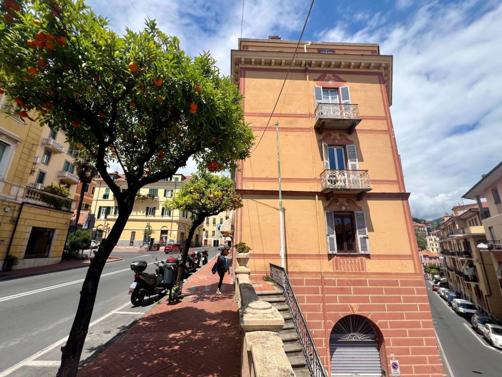 Appartamento a Imperia in Corso Garibaldi, 13 - Foto 2