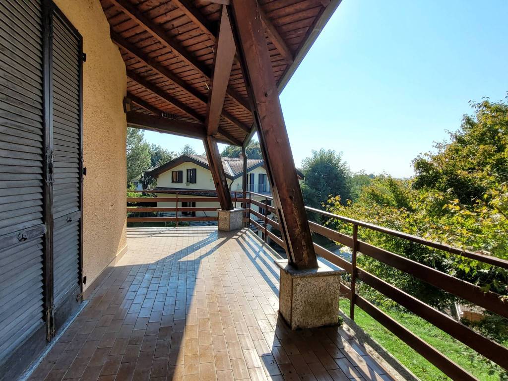 Villa a Lurate caccivio in Via John Fitzgerald Kennedy - Foto 4