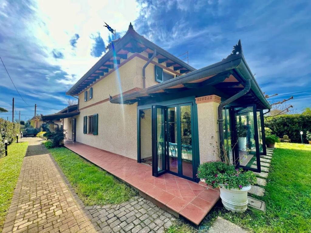 Villa a Pietrasanta in Via Puglie - Foto 3