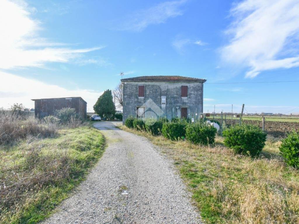 Casa indipendente a Poggio renatico in Via Padusa, 1 - Foto 2