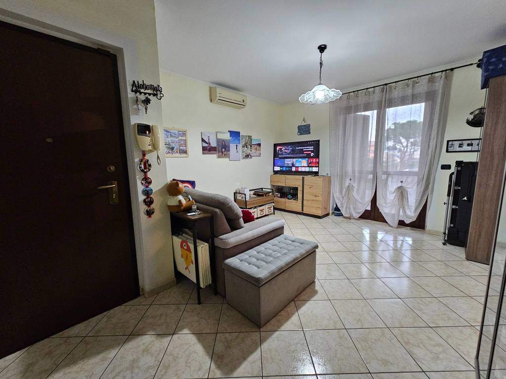 Appartamento a Leinì in Via Martiri delle Foibe, 7 - Foto 2