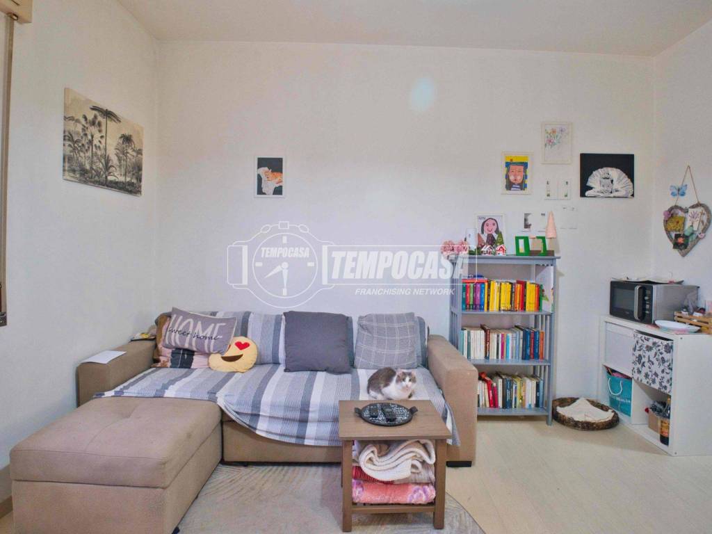 Appartamento a Cameri in Via Giosuè Carducci - Foto 2