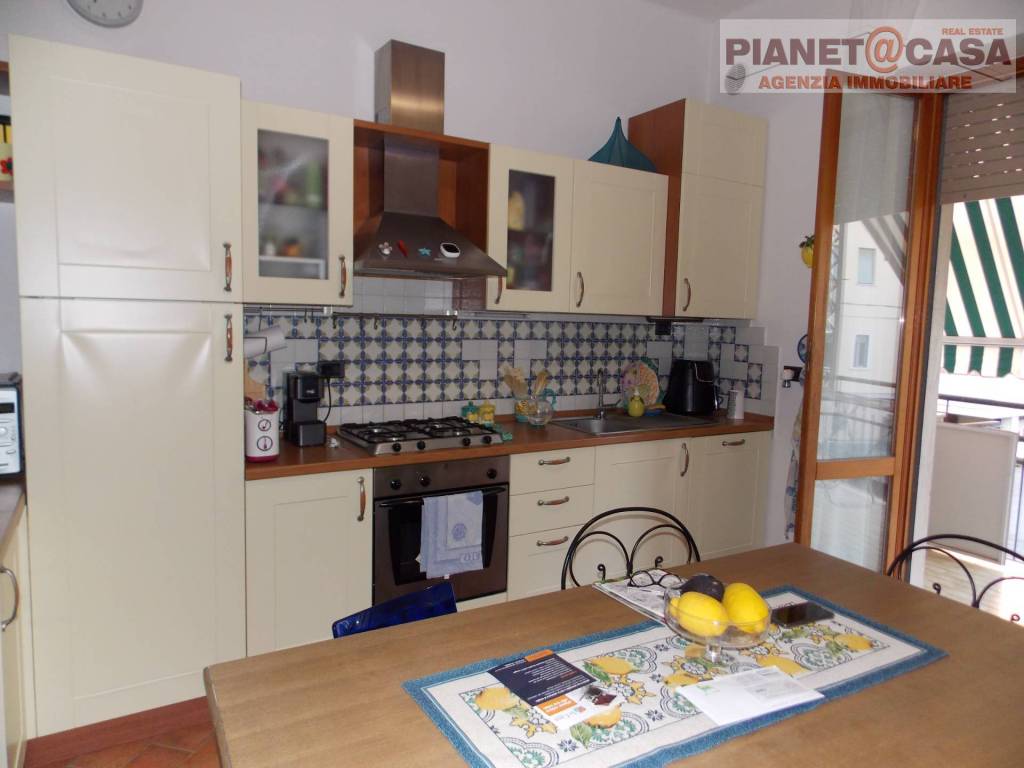 Appartamento a San benedetto del tronto in Via Campania - Foto 3