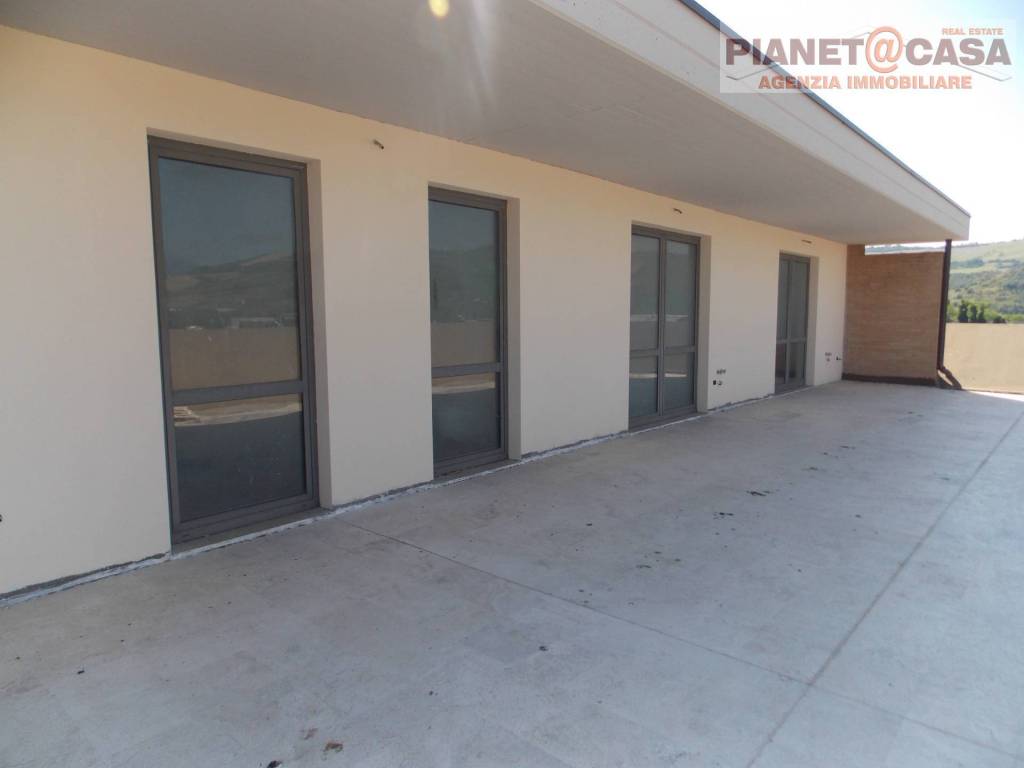 Appartamento a Spinetoli in Via V. Emanuele II - Foto 2