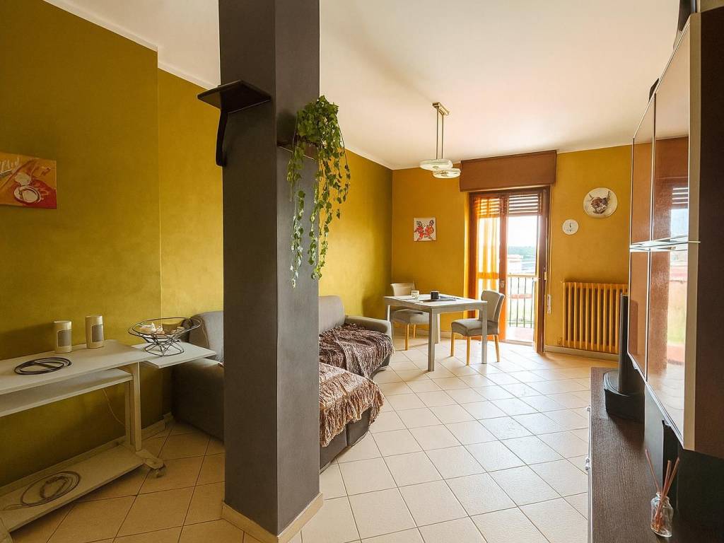 Appartamento a Moncalieri in Via San Vincenzo - Foto 3