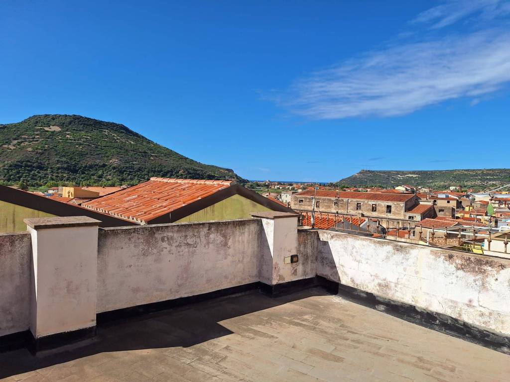 Casa indipendente a Bosa in Via Serravalle - Foto 3