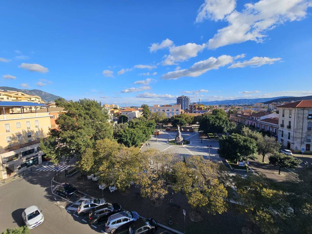 Appartamento a Iglesias in Piazza Quintino Sella, 3 - Foto 2