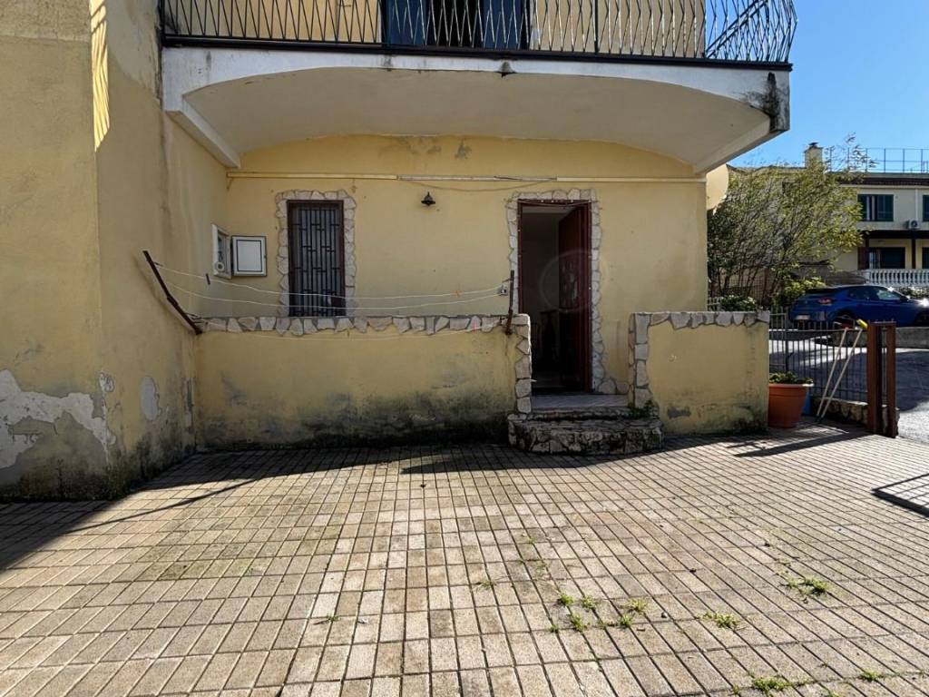 Appartamento a Giugliano in campania in Via Lago Patria, 259 - Foto 2