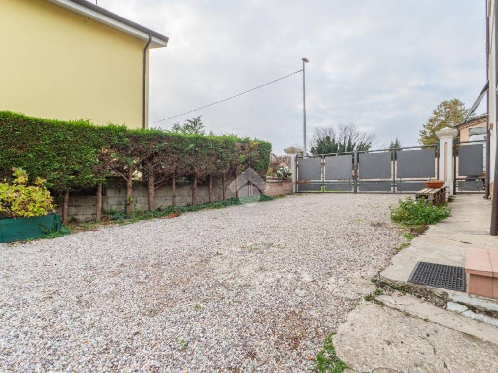 Casa indipendente a Ferrara in Via della Cembalina, 17 - Foto 2