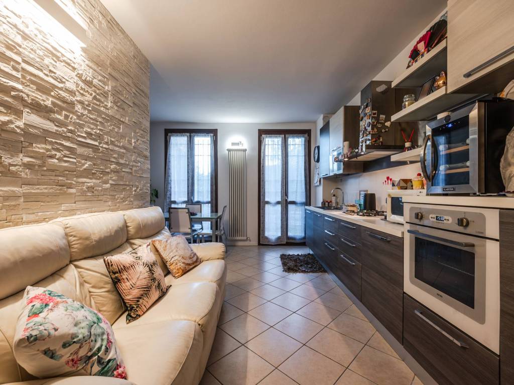 Appartamento a Cento in Via Prato Fiorito, 58 - Foto 3