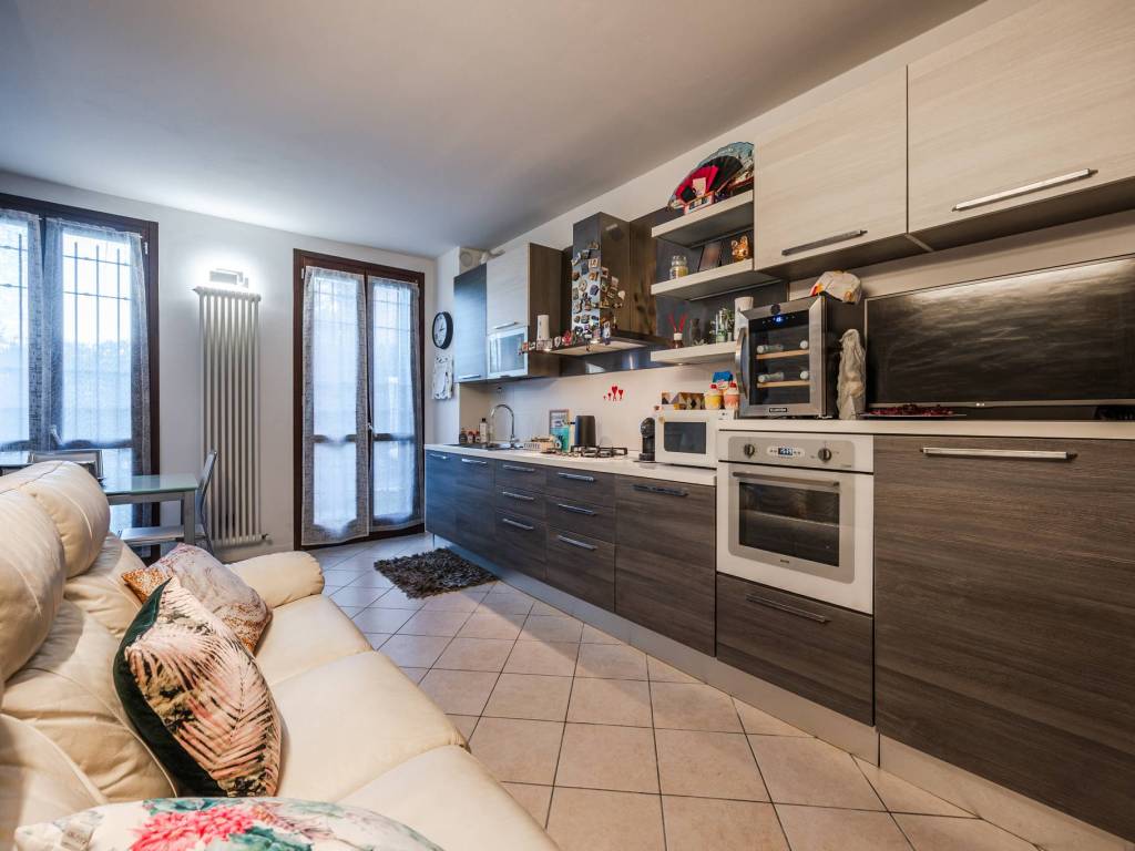 Appartamento a Cento in Via Prato Fiorito, 58 - Foto 4