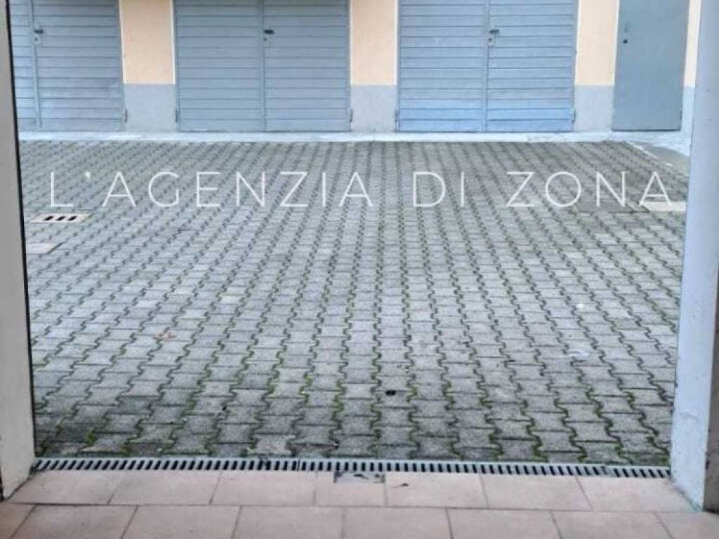 Box / garage a Bologna in Via Charles Dickens - Foto 4