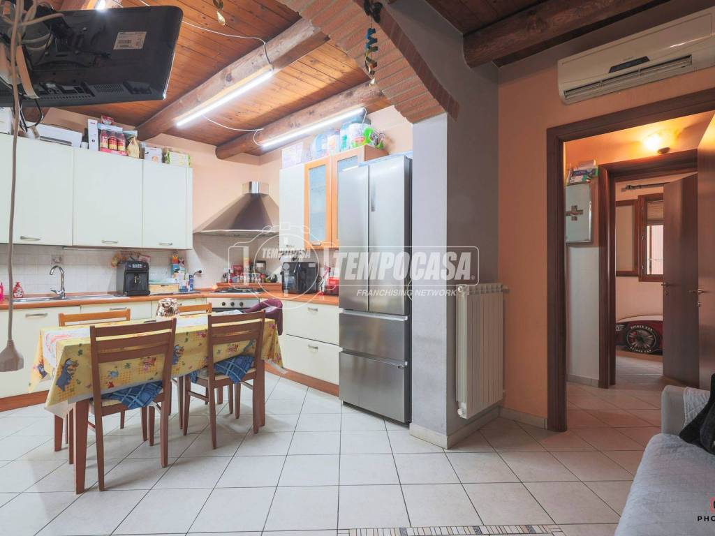 Appartamento a Massa lombarda in Via Pompeo Torchi - Foto 3