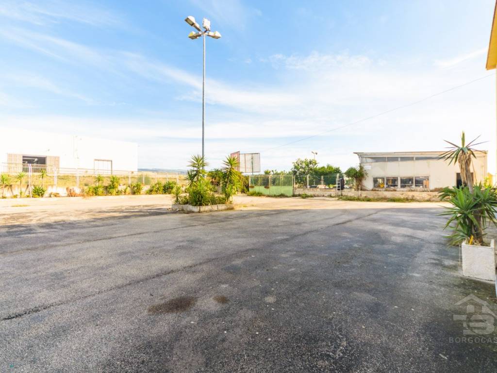 Palazzo / stabile a Manfredonia in SS89 - Foto 4