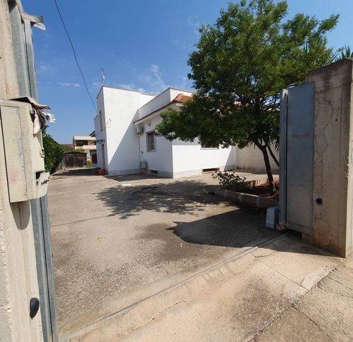 Villa a Lizzano in Via San D'Acquisto 36 - Foto 5