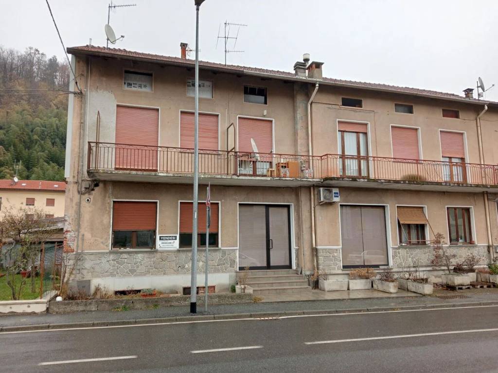 Appartamento a Borgosesia in Viale Varallo, 120 - Foto 2