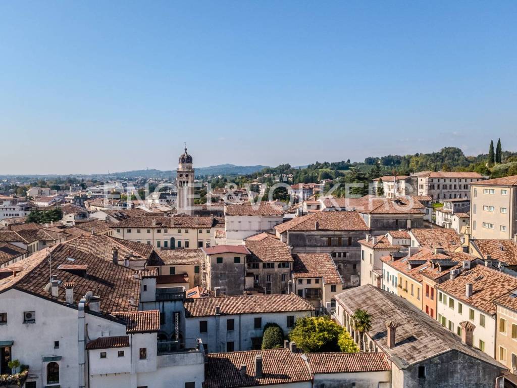 Appartamento a Conegliano in Viale Luigi Spellanzon - Foto 2