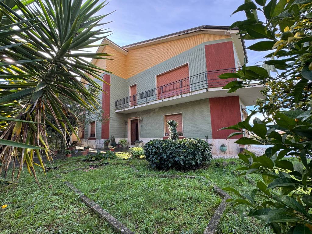Villa a Roccasecca in Via Littorio, 16 - Foto 2