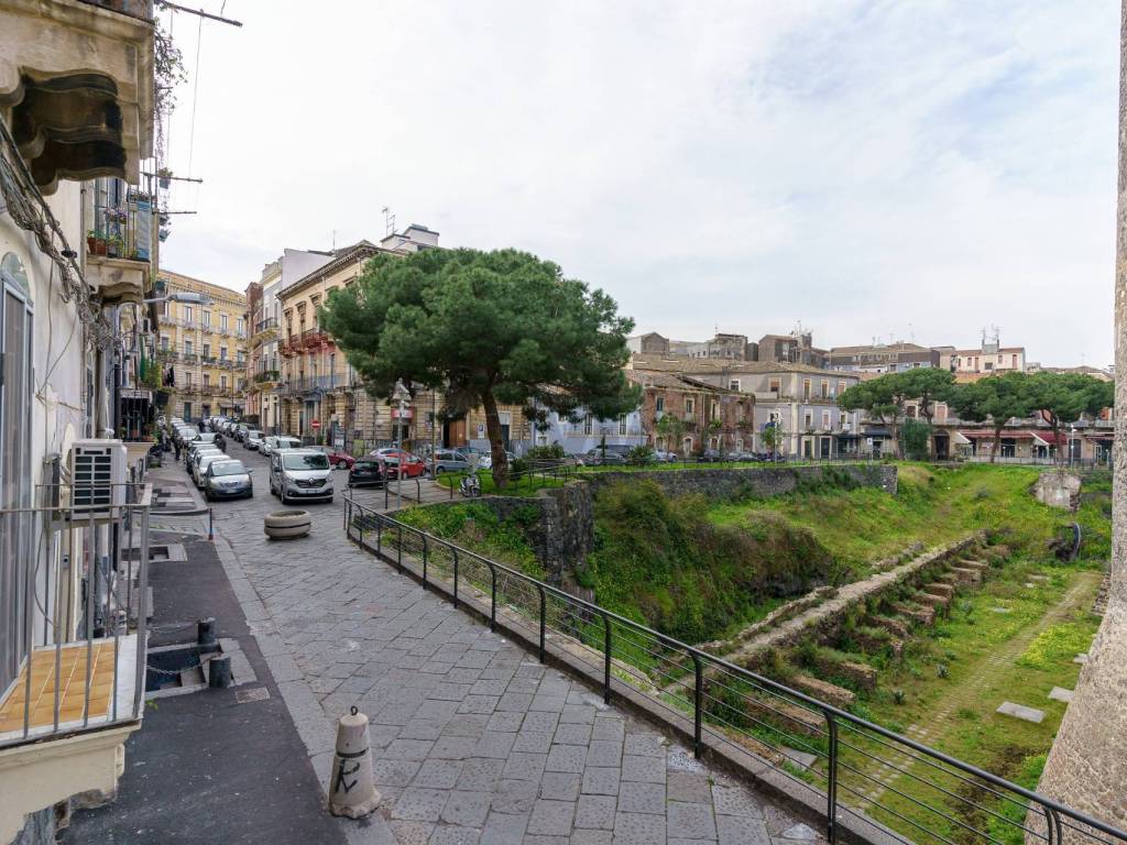 Appartamento a Catania in Piazza Federico Di Svevia, 27 - Foto 2