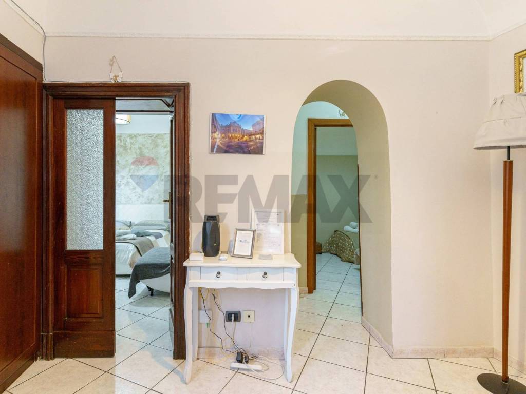 Appartamento a Catania in Piazza Federico Di Svevia, 27 - Foto 4
