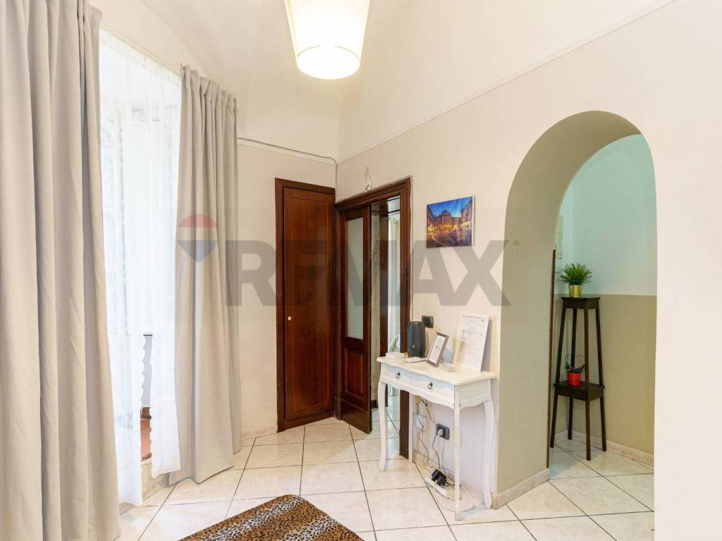 Appartamento a Catania in Piazza Federico Di Svevia, 27 - Foto 5