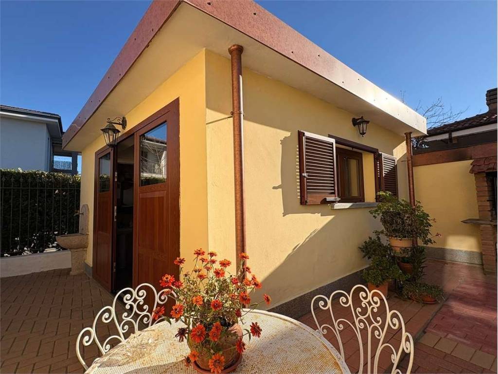 Villa a Pinerolo in Via Buffa di Perrero, 6 - Foto 5