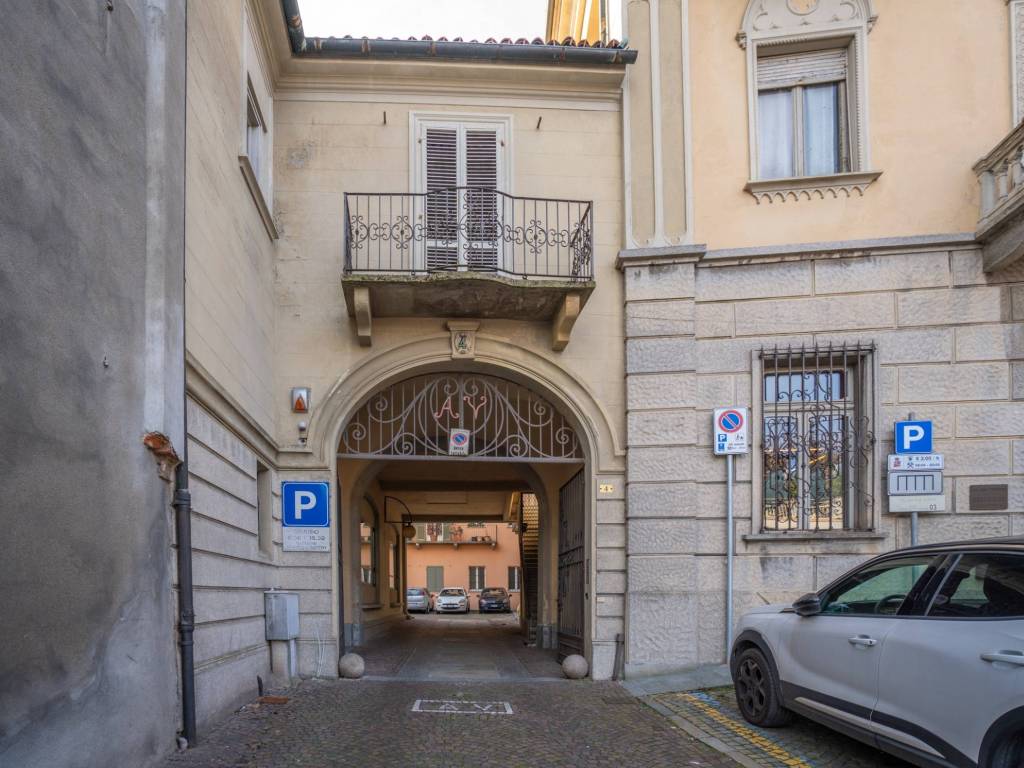 Casa indipendente a Chieri in Via Santa Clara - Foto 4