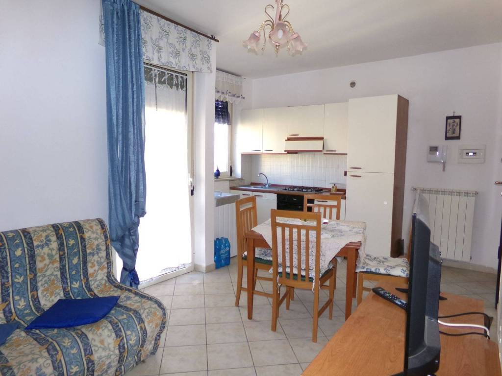 Appartamento a Nettuno in Via Fausto Camusi, 6 - Foto 3