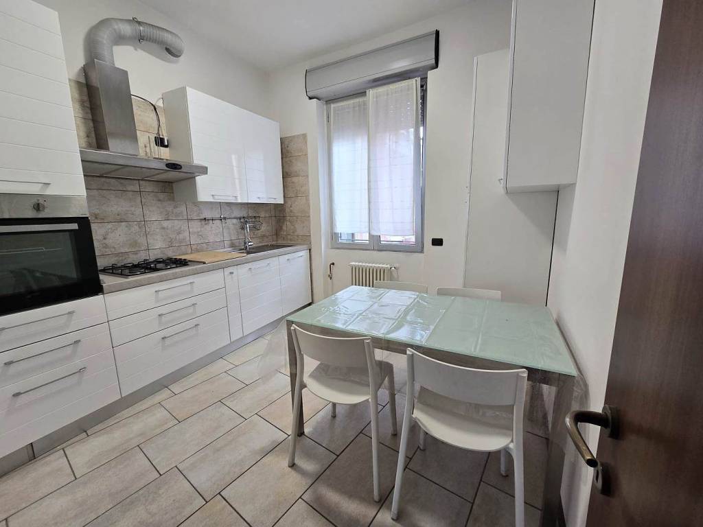 Appartamento a Cantù in Via Giovan Battista Grassi, 2 - Foto 2