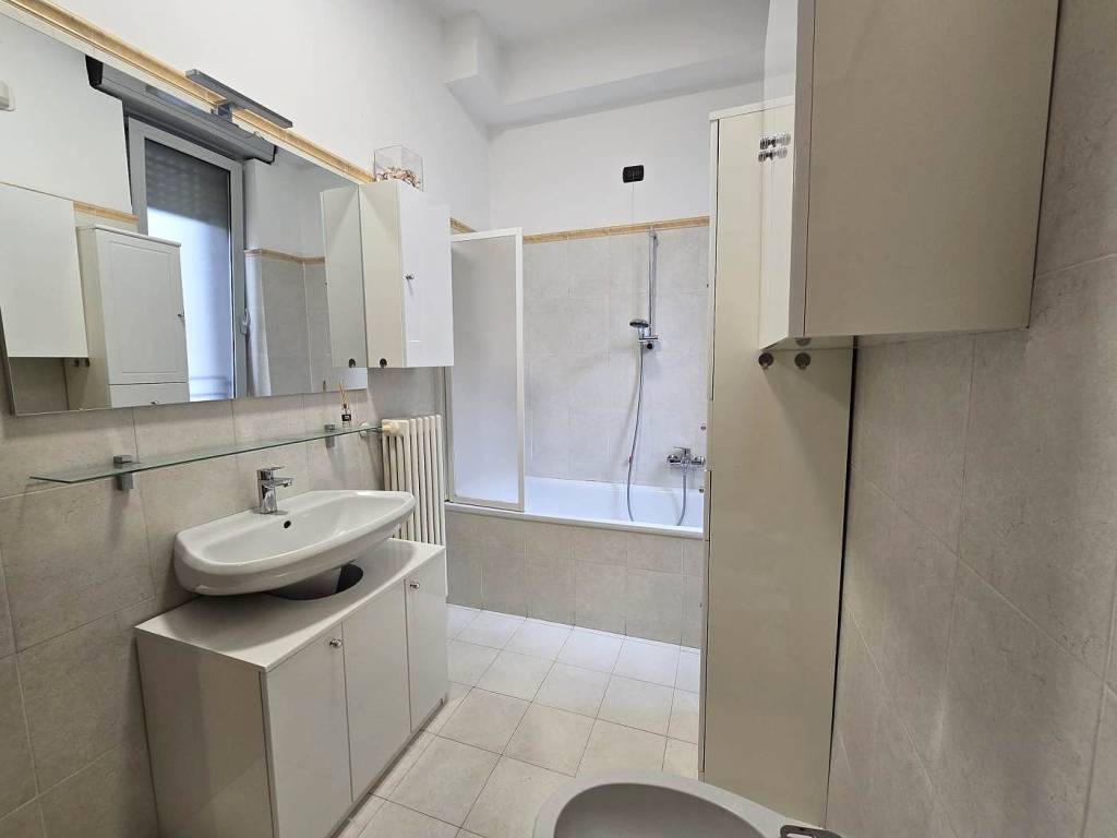 Appartamento a Cantù in Via Giovan Battista Grassi, 2 - Foto 5